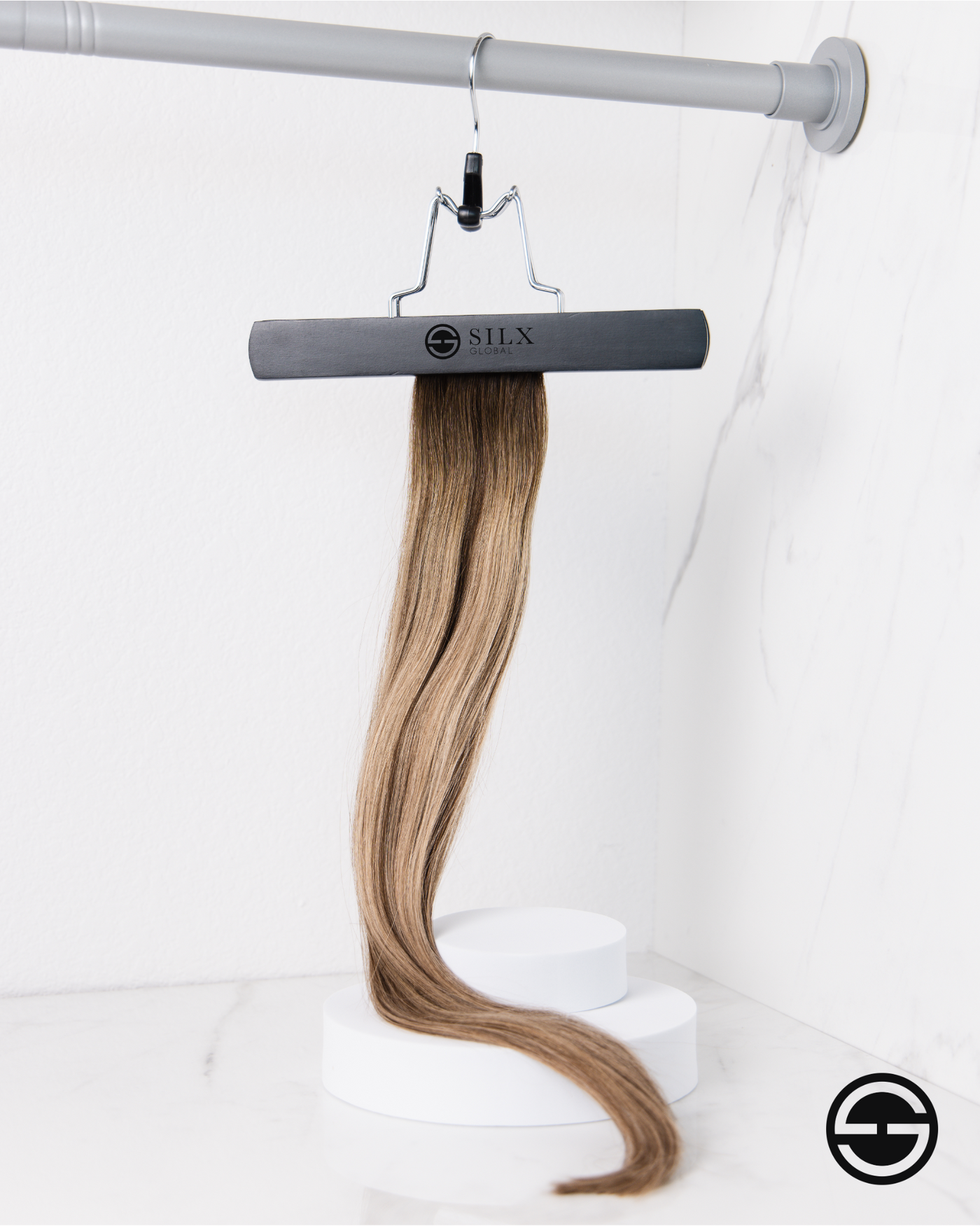 Invisible Tape-In Extensions | B4/18 - Goddess