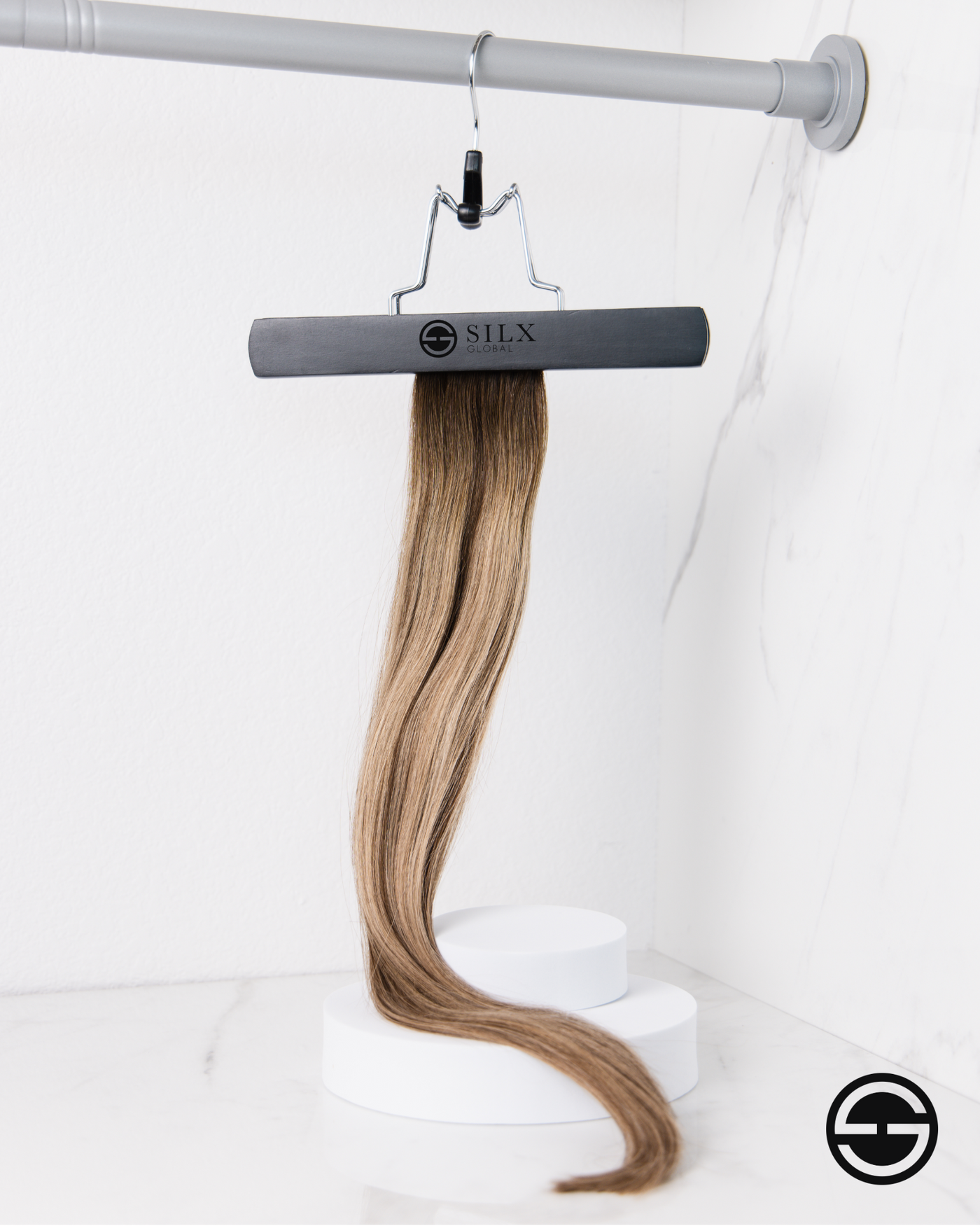 Invisible Tape-In Extensions | B4/18 - Goddess